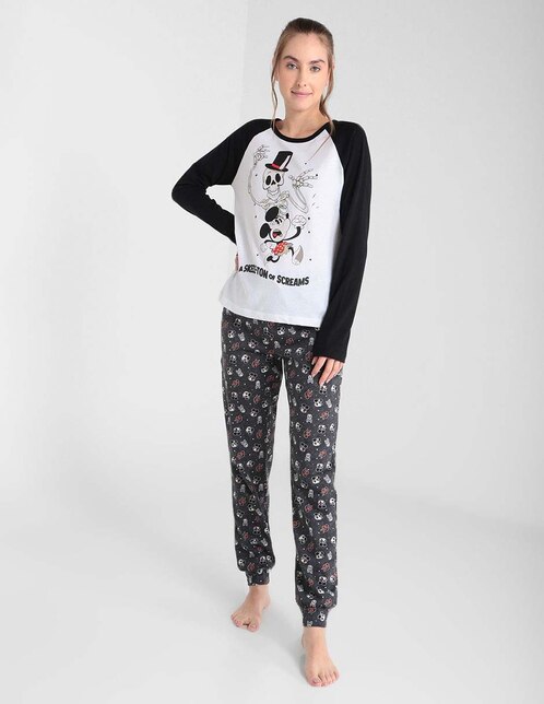 Conjunto pijama Disney con diseño gráfico en SB