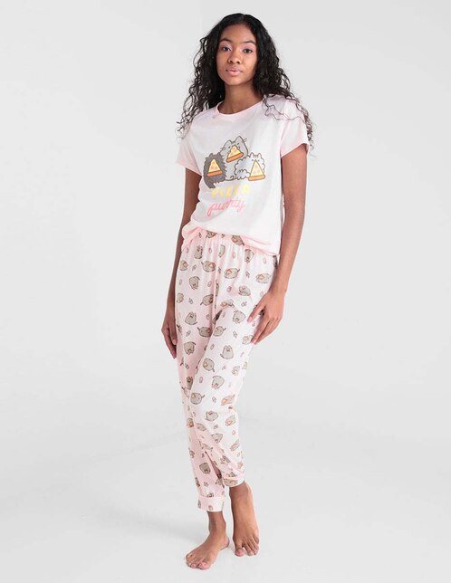 Conjunto pijama Pusheen con diseño gráfico en SB
