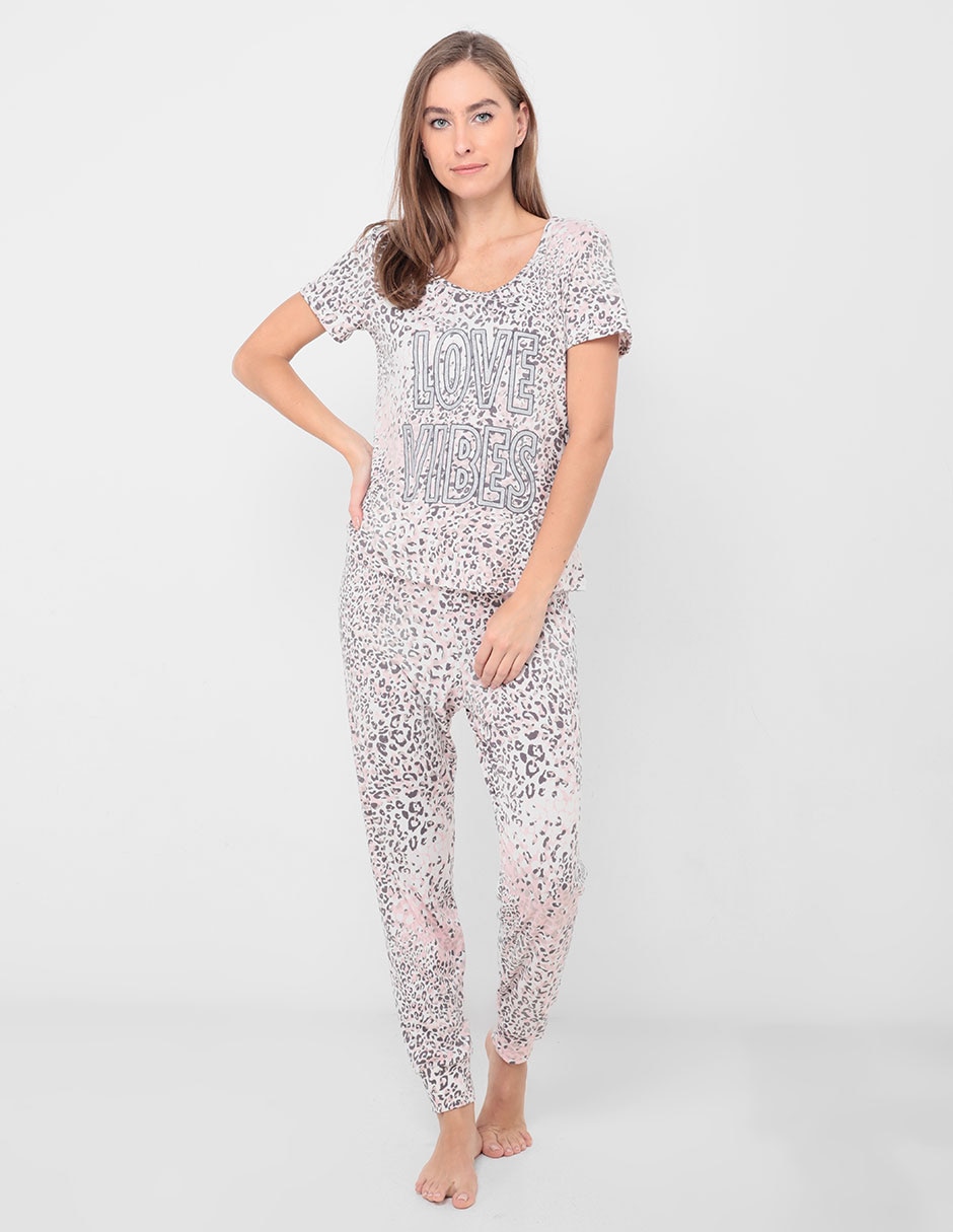 Conjunto pijama para mujer